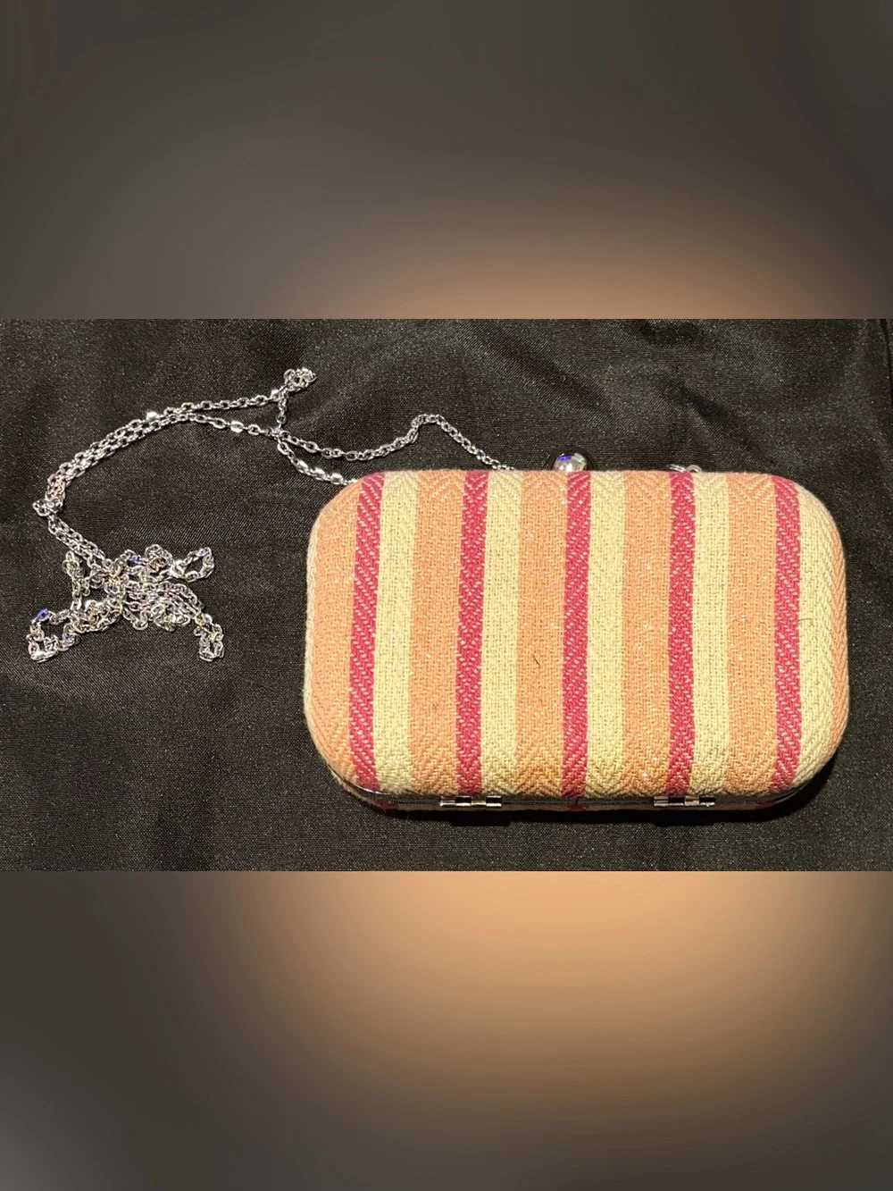 Loft Women’s Clutch Handbag - Excellent Condition